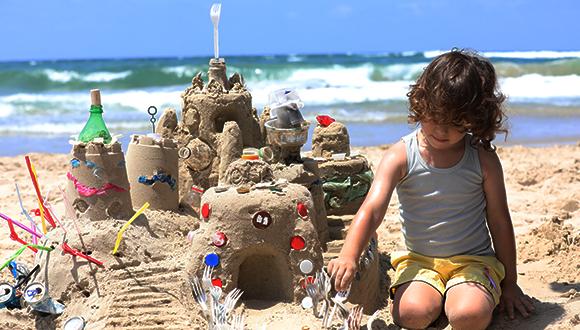 מתוך קמפיין חוף נקי של המשרד להגנת הסביבה מתוך קמפיין חוף נקי של המשרד להגנת הסביבה