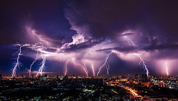הברקה: כך הצליחו החוקרים להפוך אוויר לחשמל